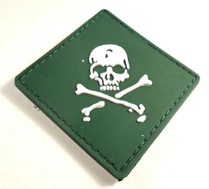 Nuovo Ecusson A Scratch - Disegno In Rilievo - Quadrato - Picture 1 of 3