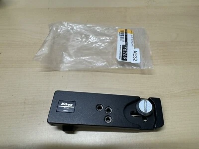 Adaptador de montaje de trípode Nikon AH-3 para cámaras Nikon con unidades de motor (AE32) Foto 1 de 2