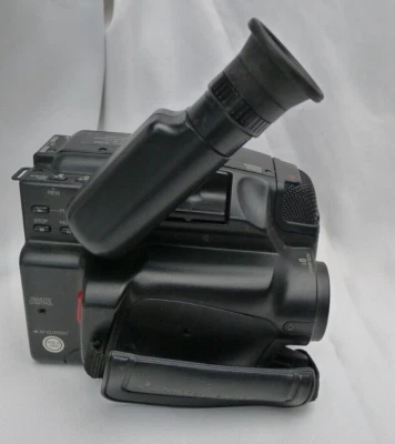 Vintage Mitsubishi VHS-C Movie Camera HS-CX4 Camcorder Retro - Image 1 of 4