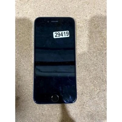 Apple iPhone 6 A1586 Smartphone Silver 4.7" LCD Display (1GB + 16GB) - For Parts - Image 1 of 4
