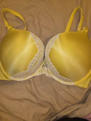 Victoria's Secret Bombshell 弹簧文胸尺寸 38D — 第 1/4 张图片