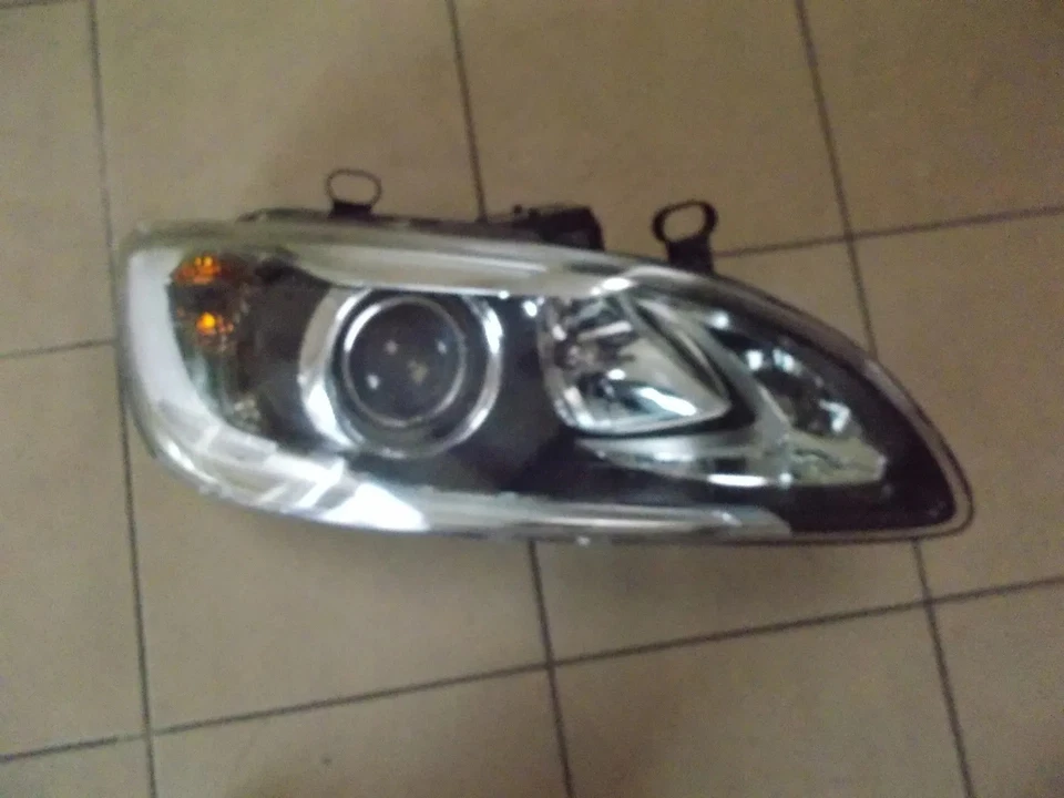 Frontscheinwerfer Volvo S60 II V60 31420262 Bi-Xenon Rechts Headlight - Bild 1 von 4