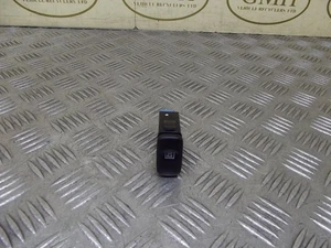 Kia Sedona Rear Light Switch Button 4 Pin Plug MK1 1999-2006D - Picture 1 of 4