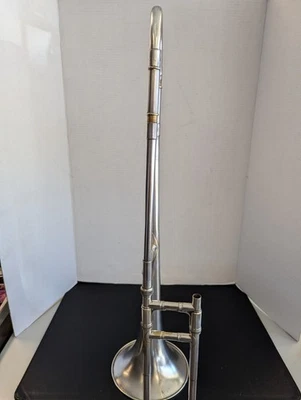 Trombón Conn 24H de la década de 1930 enchapado en plata hecho en Elkhart Foto 1 de 4