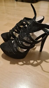 High Heels - Bild 1 von 4
