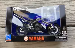 NEW-RAY 1/12 SCALE BLUE & BLACK 2008 YAMAHA YZF-R1 RACE MOTORCYCLE # 01358 NIB - Picture 1 of 14