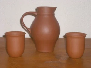 Tonkrug 1 l unglasiert mit 2 Tonbechern 0,2 l unglasiert Lager Mittelalter - Bild 1 von 2