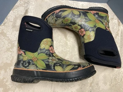 BOGS Classic Mid Stargazer Boot Women 11 Floral Pattern Preowned  - Image 1 of 4