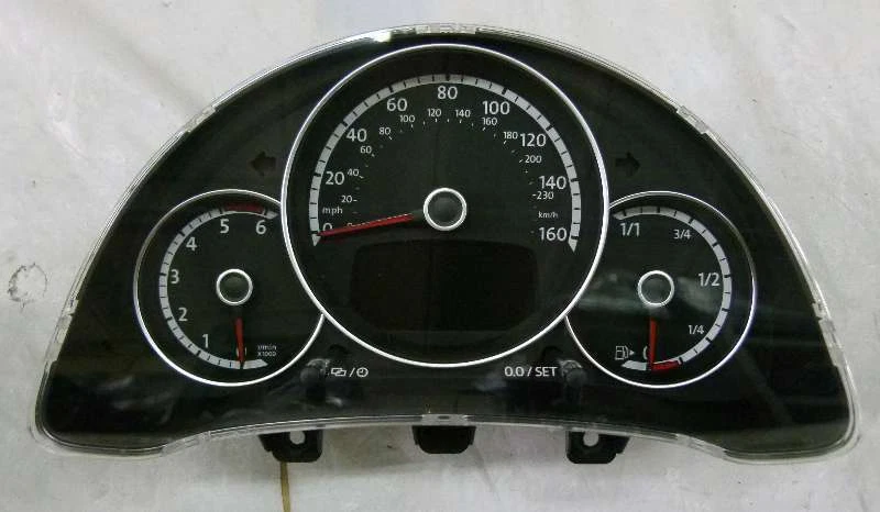 VW Beetle 5C TDI Kombiinstrument Tacho cluster 5C5920970E - Bild 1 von 1