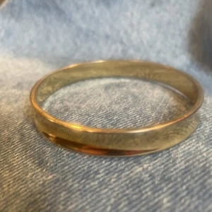 Vintage Monet Concave Gold Tone Bangle Size 2.5” Class Elegant Stackable - Picture 1 of 6