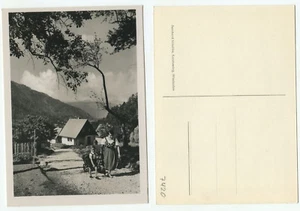 13516 - Mutter mit Sohn und Bollerwagen - Echtfoto - alte Ansichtskarte - Bild 1 von 1