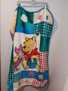 Disney Winnie the Pooh Maialino Miele Pot Peluche Coperta Bambino Vintage Gingham Bees - Foto 1 di 5