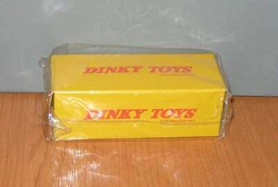 Atlas Editions Dinky Toys Reproduction 262 Swiss Postal Volkswagen Beetle - Image 1 of 4