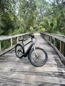 2018 Specialized Turbo Como E Bike - Picture 1 of 15
