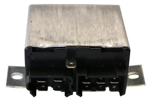 Warnblinkgeber (11 polig/ 24V/ 8x18/21W)  passend für Mercedes MAN Iveco - Bild 1 von 1