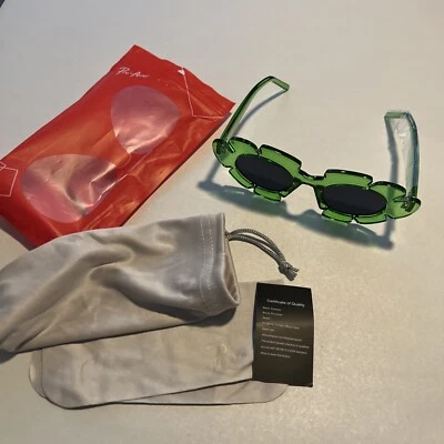 Pro Acme 时尚绿色太阳镜,其中一个镜片轻微划痕 — 第 1/4 张图片