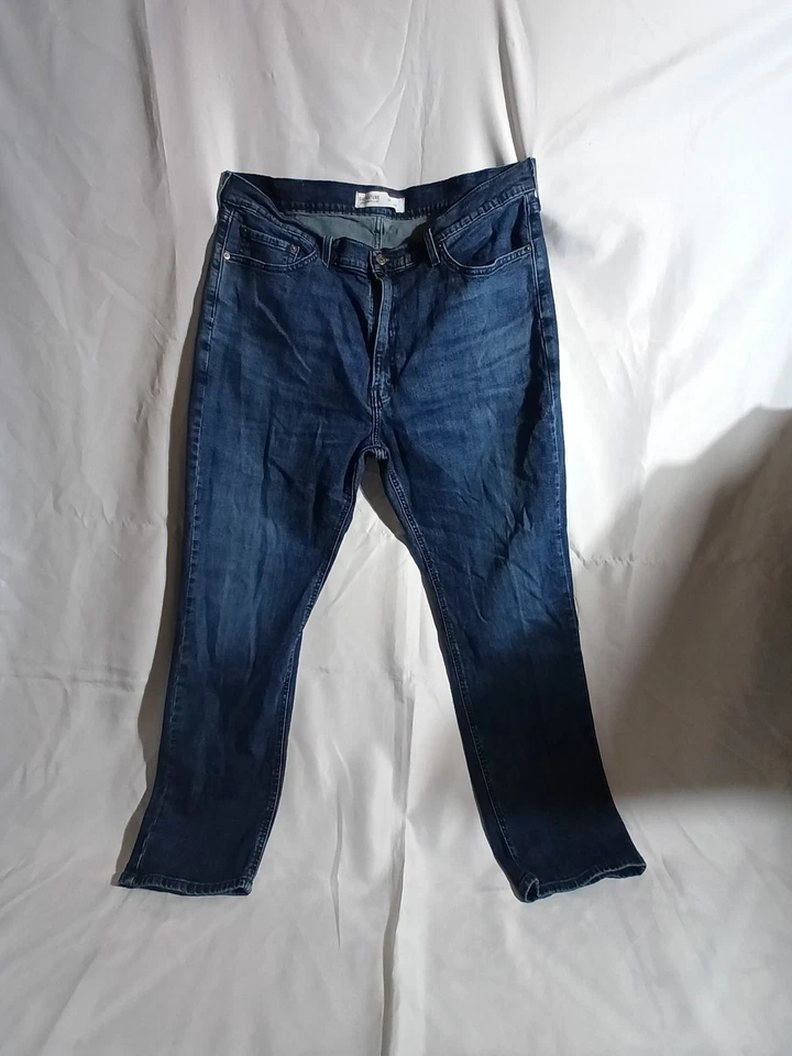 Levi Strauss & Co Signature S67 Athletic 40x32 Actual 39x30 Faded Whiskered - Image 1 of 4