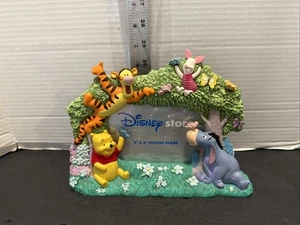 Disney Store Winnie The Pooh 3D Picture Frame Tigger Piglet VINTAGE READ - Picture 1 of 8