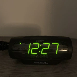Vintage Sony ICF-C490 Dream Machine Dual Alarm FM/AM Clock Radio Tested Works - Picture 1 of 9