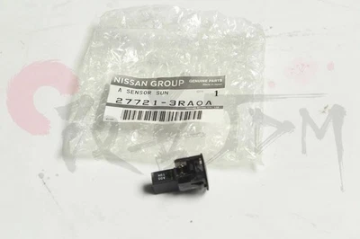 NEW Genuine Nissan Sunlight Sun Load Light Sensor - Nissan LEAF ONLY 27721-3RA0A - Image 1 of 4