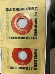 Lot Of 2"Shake, Rattle And Roll" &Hound Dog GC - Imagen 1 de 2