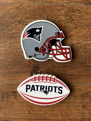 NFL 磁铁新英格兰爱国者队陶瓷头盔正式授权 2 件装 — 第 1/2 张图片