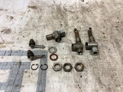 Triumph TR 25W. Grifo de combustible. Foto 1 de 2