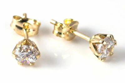 Pendientes de oro amarillo de 9 quilates con diamante creado y caja de regalo de pino natural de lujo Foto 1 de 4