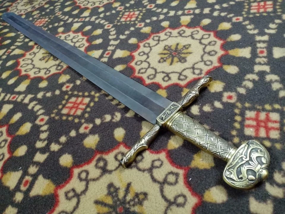 BEAUTIFULL RAPLICA 40''  STAINLESS STEEL SWORD WITH SHEATH - Image 1 of 1
