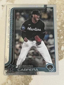 Edward Cabrera Miami Marlins 2025 Topps Series 2 Holo Foil Parallel #371 - Picture 1 of 2