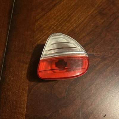 Oldsmobile Aurora 2001 luz de señalización trasera derecha B9GH-11100-A1 Foto 1 de 4