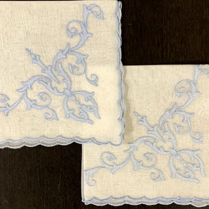 2 x Vintage Sheer White Voile Women's Handkerchiefs - Blue Shadow Embroidery EUC - Bild 1 von 6