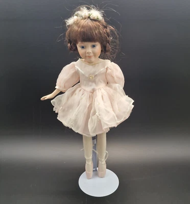 Muñeca Bailarina Vintage Porcelana 17" Ojo Azul Rosa Ballet Conjunto con Soporte Foto 1 de 4