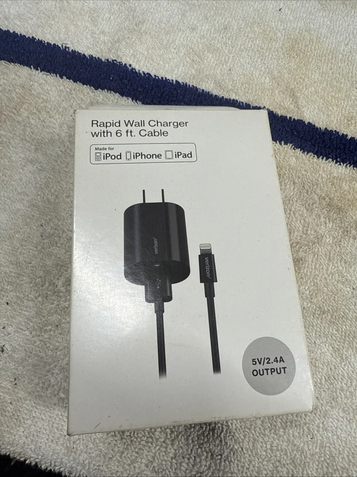 Cargador de vehículo ipod, iphone, ipad 5v/2.4A Foto 1 de 3