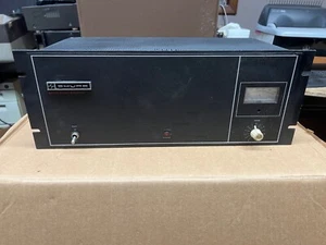Shure SR105 Serie Solid State Endstufe - Bild 1 von 7