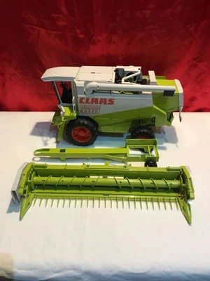 BRUDER 1:16 CLAAS LEXION 480 COMBINE HARVESTER 1998 + SPARES & REPAIRS - Image 1 of 4