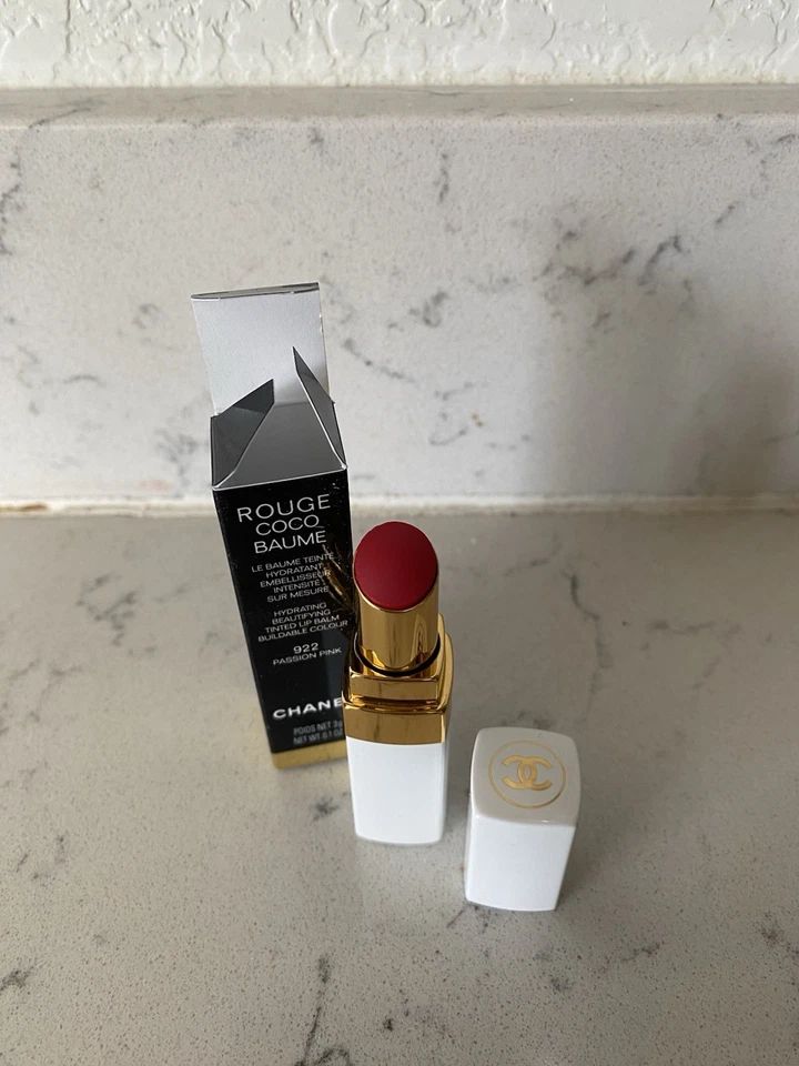 Chanel rouge COCO Baume hydrating tinted lip balm - #922 passion pink - NIB  - Image 1 of 1