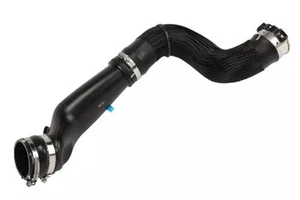 Genuine GM Intercooler Outlet Air Hose 84084529 - Picture 1 of 5