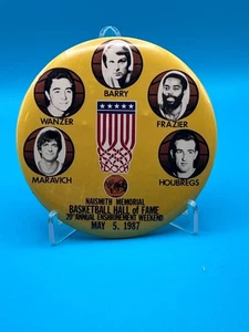 1987 Basketball Hall of Fame Button Pin Rick Barry Walt Frazier Pete Maravich - Picture 1 of 2