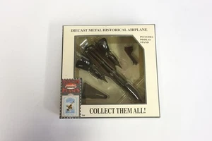 Model Power 1:100 Scale Lockheed SR-71 Blackbird "975" - Picture 1 of 3