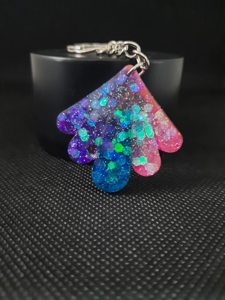 Handmade Resin Keyring SeaShell - Image 1 of 1