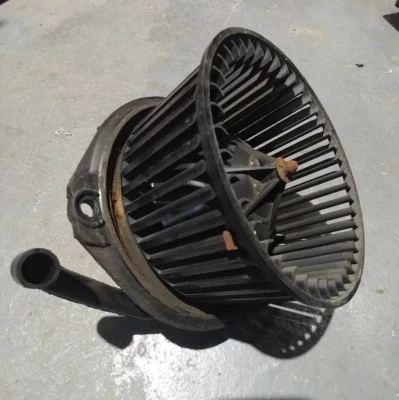 Ventilador ventilador motor Bosch 2003-2005 Buick Park Avenue 52485681 2004 3,8 L V6 Foto 1 de 2