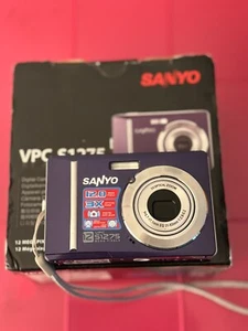Sanyo-VPC-S1275-PURPLE-12 MP-Digital Camera-SD Card-User Guide-USB Wire-Mint-Box - Picture 1 of 14
