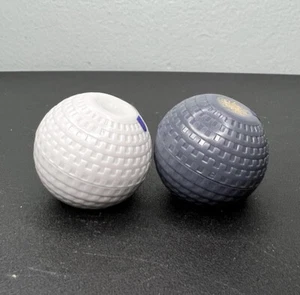 United Airlines Polaris Kunststoff Kugel Salz & Pfefferstreuer Set weiß & grau Paar - Bild 1 von 12
