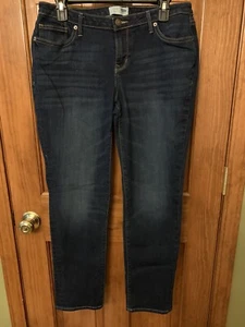 Old Navy Womens Denim Jeans Size 6 Reg Blue Straight Leg - Picture 1 of 4