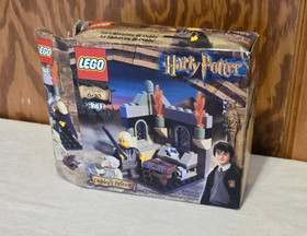 LEGO 4731 Harry Potter: Dobby's Release  - 100% w/box & manual