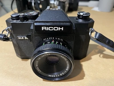Câmera RICOH SLX 500 SLR 35mm Auto Rikenon 50mm f/2,8 - Funções do Obturador - Imagem 1 de 4