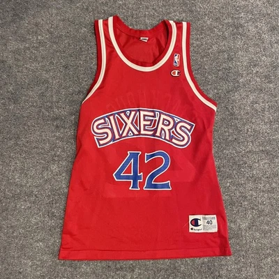 Camiseta deportiva vintage de los 90 Philadelphia 76ers Stackhouse para hombre roja mediana campeón de la NBA Foto 1 de 4