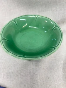 Vintage Mount Clemens Pottery, Green Petalware bowl, 8 1/2 inches. - Picture 1 of 4