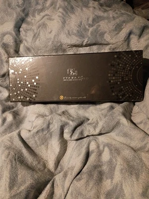 Varita Rizadora Grande Royale Pro 25/18 mm Nueva en Caja Regaliz Negro" ENVÍO REDUCIDO** Foto 1 de 2